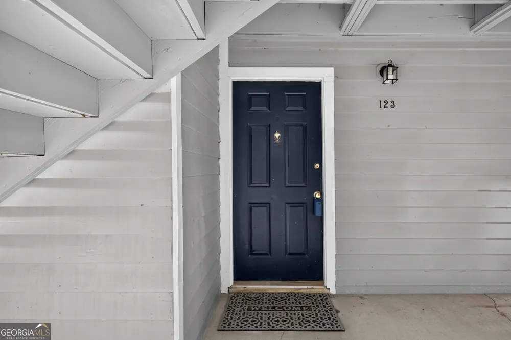 123 Warm Springs CIR Roswell, GA 30075