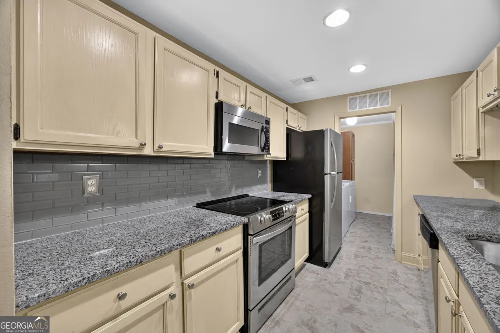 123 Warm Springs CIR Roswell, GA 30075