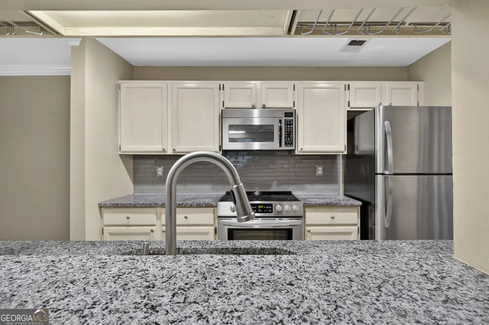 123 Warm Springs CIR Roswell, GA 30075