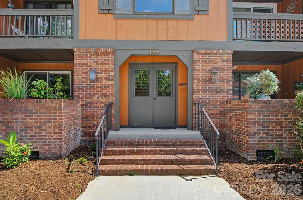 1765 Haywood Manor Road #D Hendersonville, NC 28791
