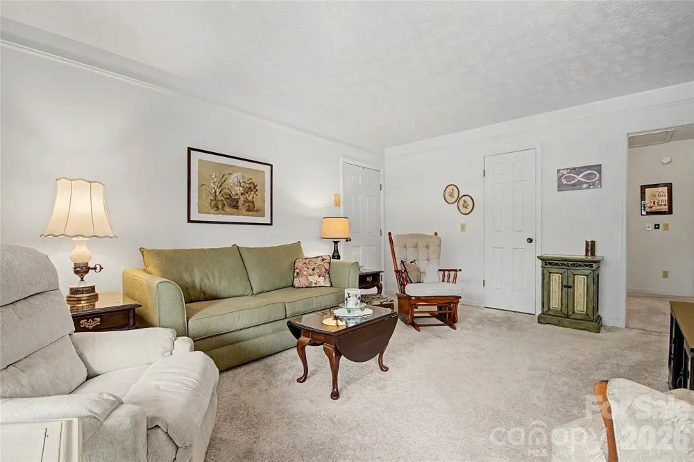 1765 Haywood Manor Road #D Hendersonville, NC 28791