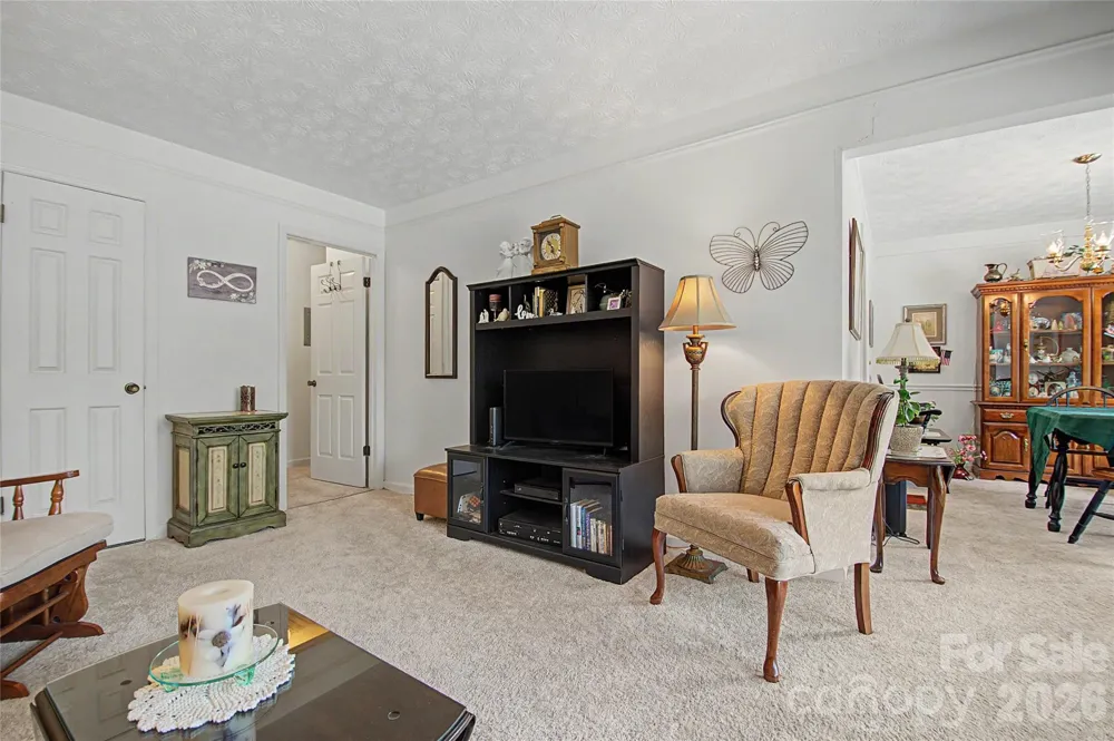 1765 Haywood Manor Road #D Hendersonville, NC 28791