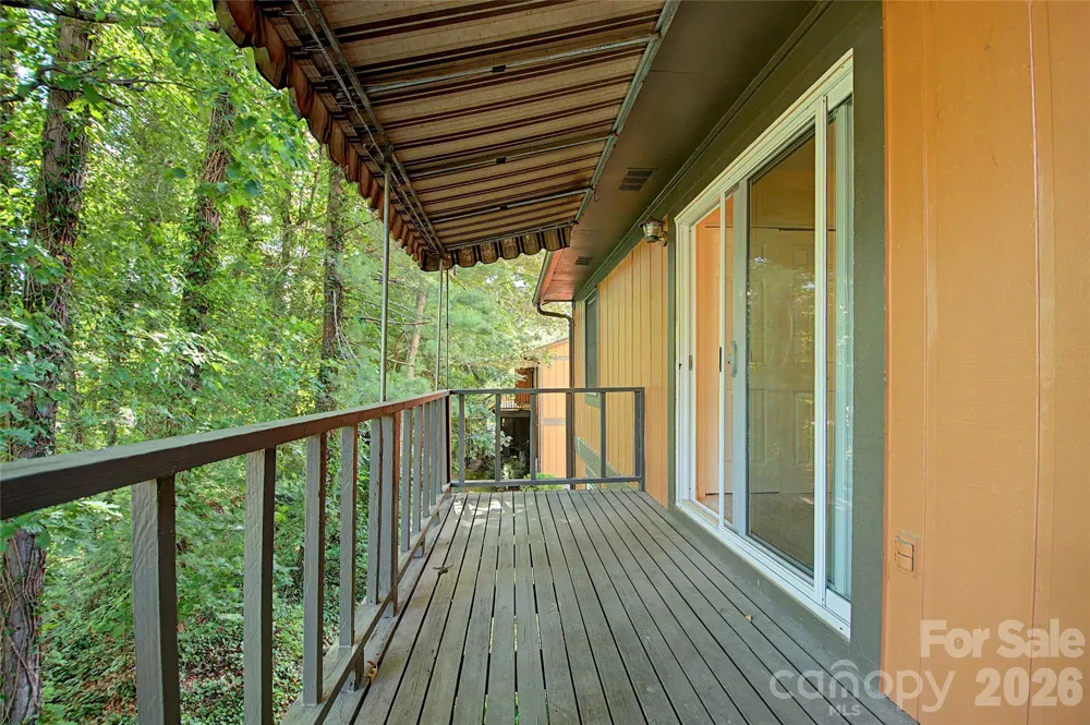 1765 Haywood Manor Road #D Hendersonville, NC 28791