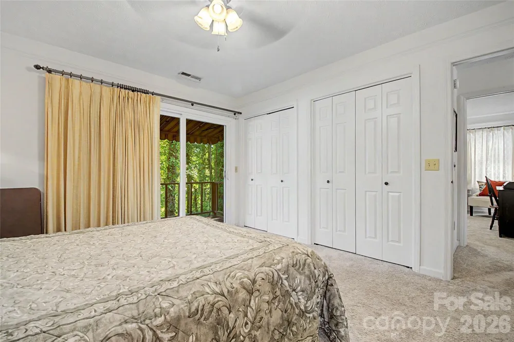 1765 Haywood Manor Road #D Hendersonville, NC 28791