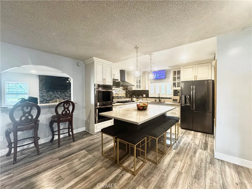 16713 Sunburst Street North Hills, CA 91343