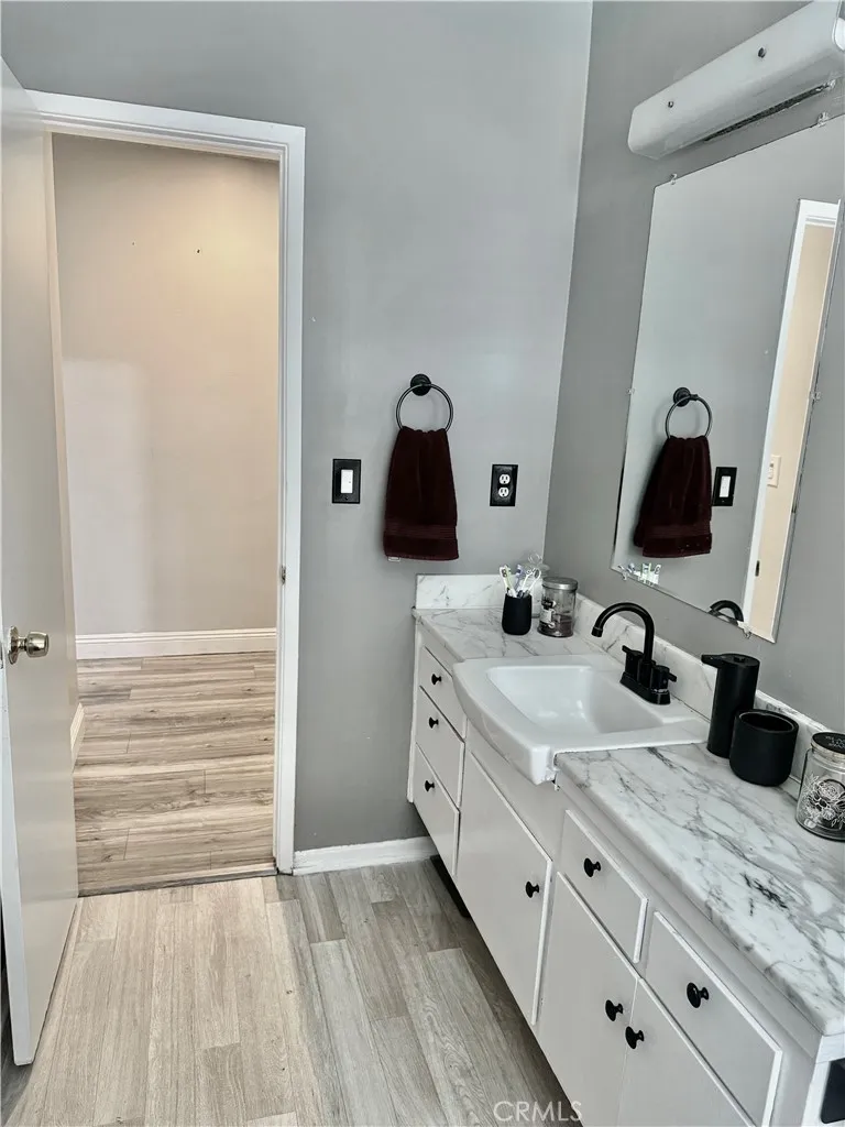16713 Sunburst Street North Hills, CA 91343