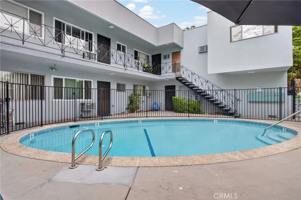 541 Naomi Burbank, CA 91505