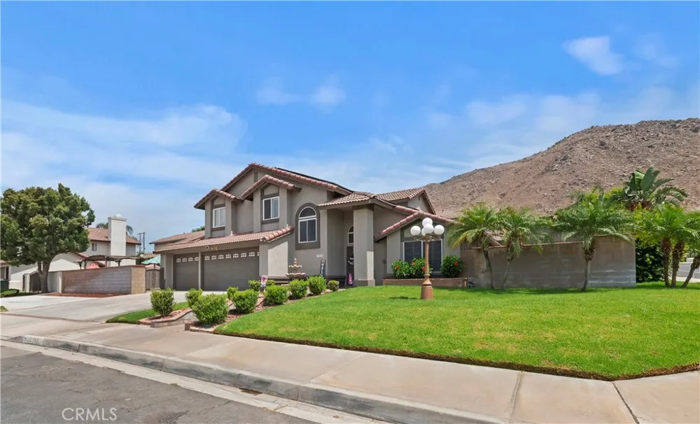 12685 Oriole Avenue Grand Terrace, CA 92313