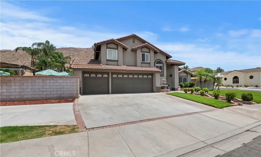 12685 Oriole Avenue Grand Terrace, CA 92313
