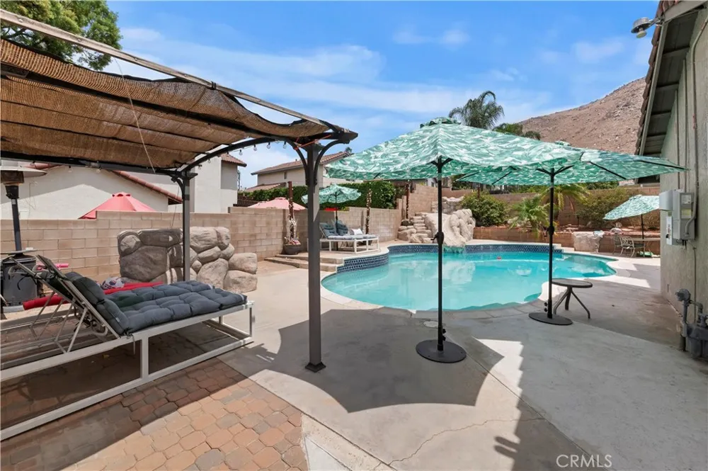 12685 Oriole Avenue Grand Terrace, CA 92313