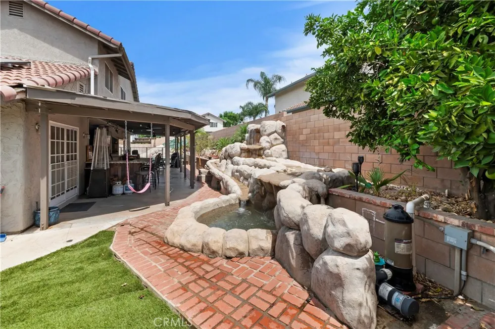 12685 Oriole Avenue Grand Terrace, CA 92313