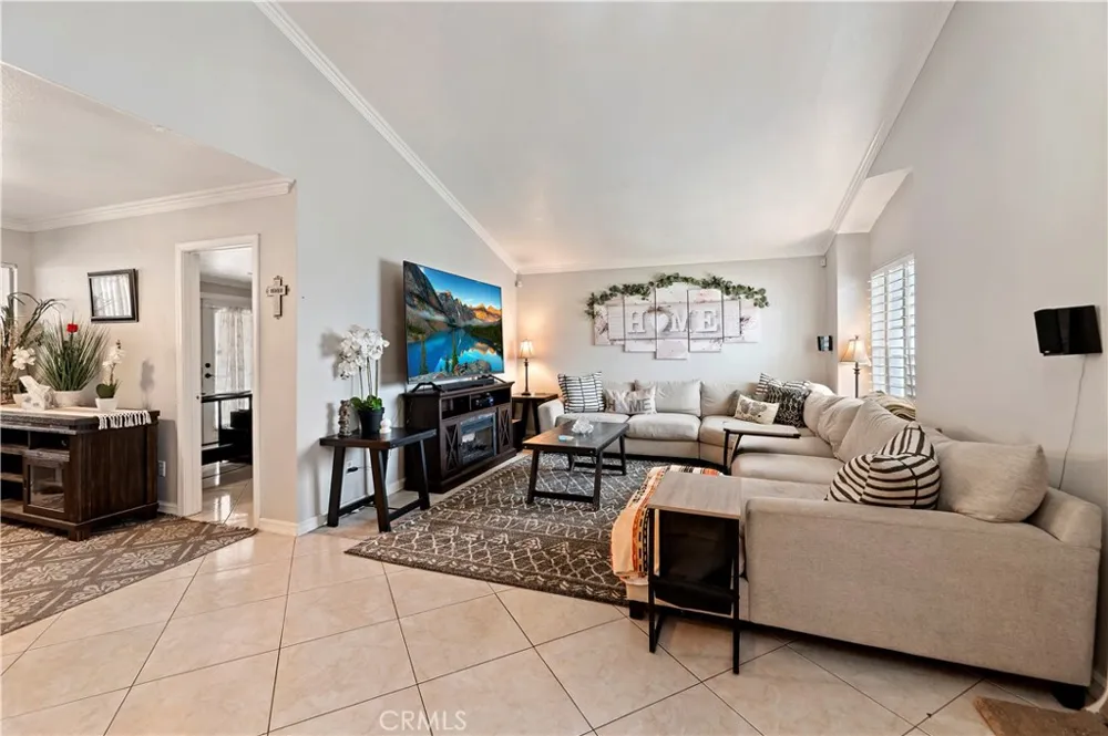 12685 Oriole Avenue Grand Terrace, CA 92313