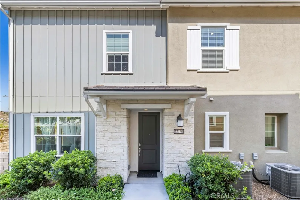 22760 Harmony Drive Saugus, CA 91350