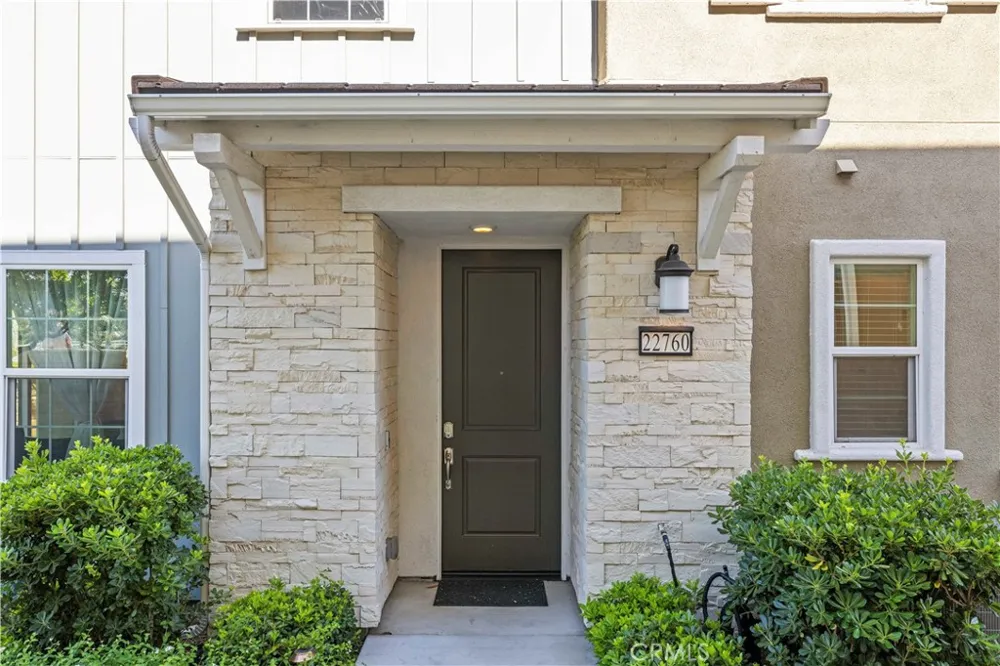 22760 Harmony Drive Saugus, CA 91350