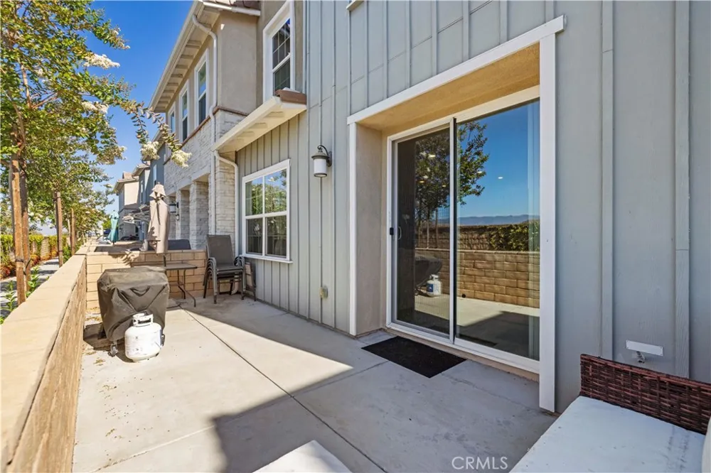 22760 Harmony Drive Saugus, CA 91350