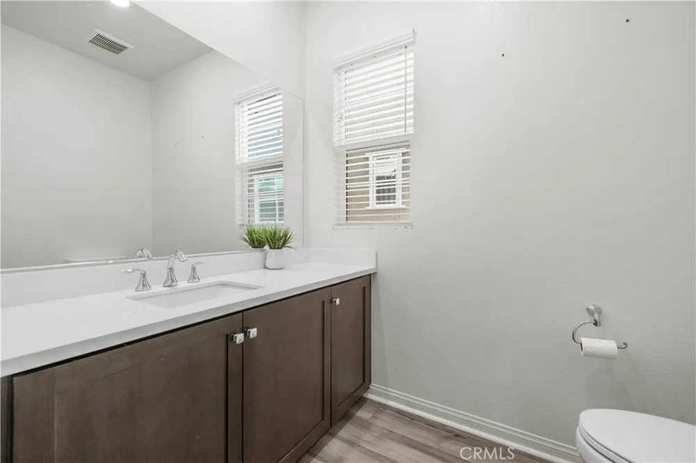 22760 Harmony Drive Saugus, CA 91350