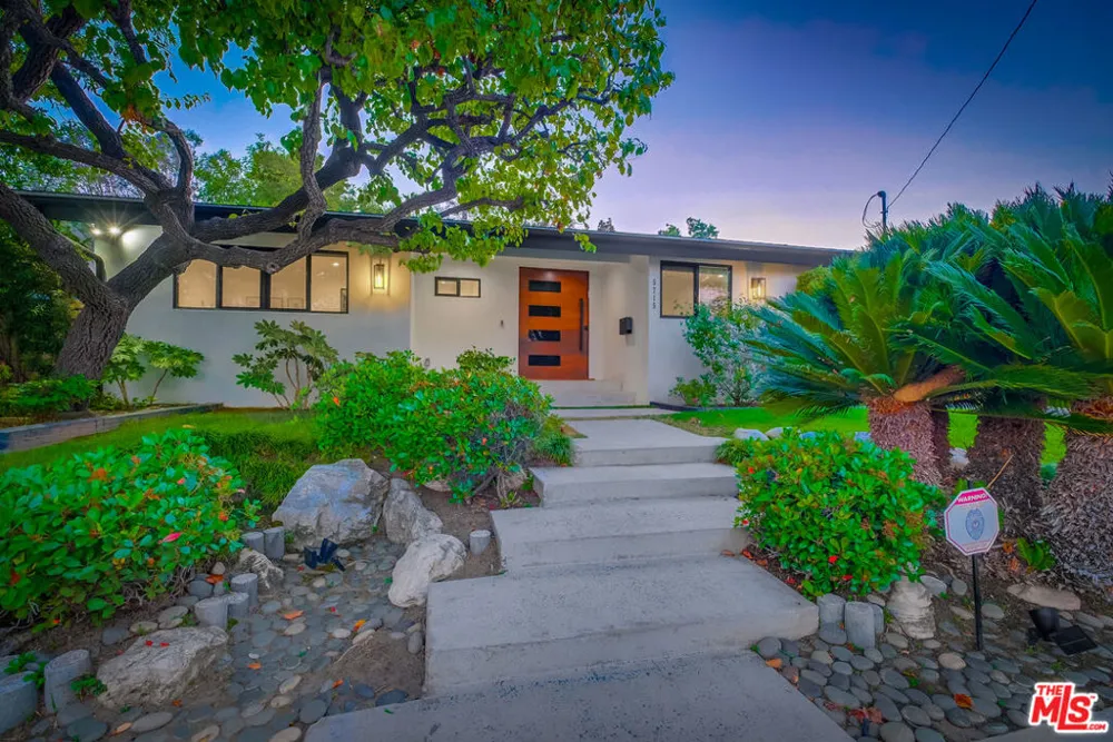 5715 Corteen Place Valley Village, CA 91607