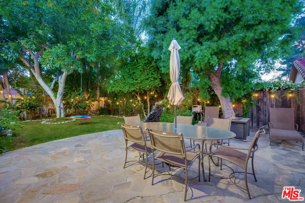 5715 Corteen Place Valley Village, CA 91607