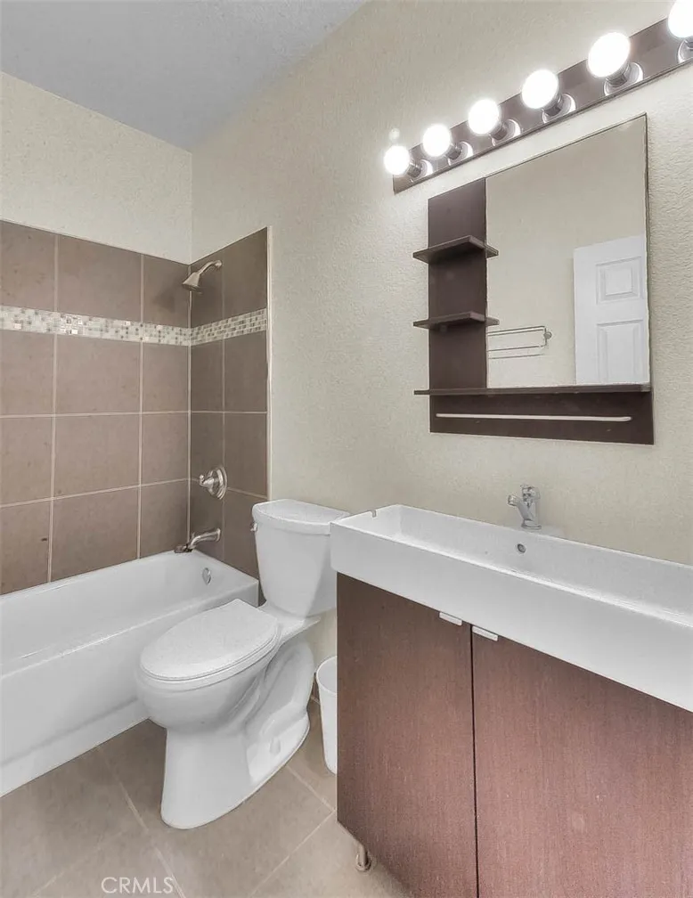 2929 Crape Myrtle Chino Hills, CA 91709