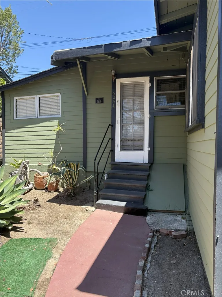 6034 Washington Whittier, CA 90601
