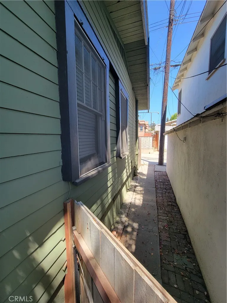 6034 Washington Whittier, CA 90601
