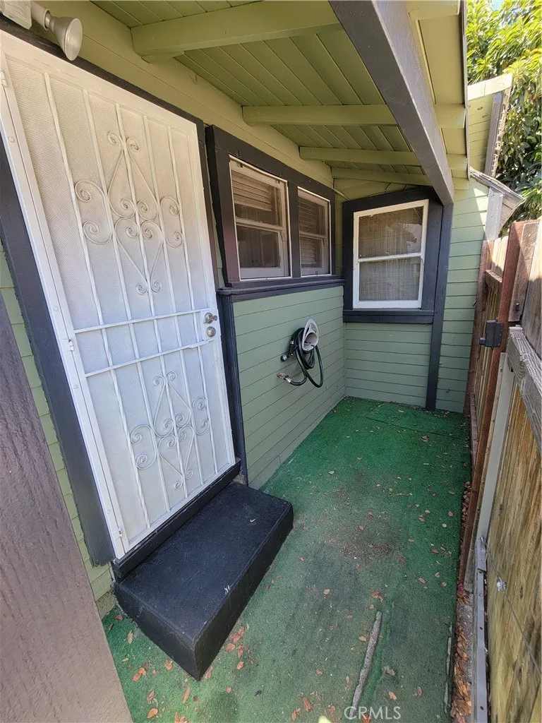 6034 Washington Whittier, CA 90601