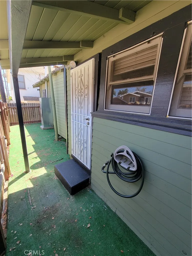 6034 Washington Whittier, CA 90601