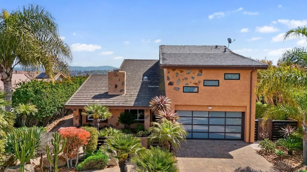 736 San Mario Drive Solana Beach, CA 92075