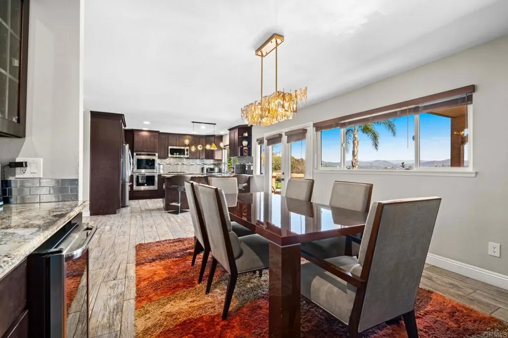 736 San Mario Drive Solana Beach, CA 92075