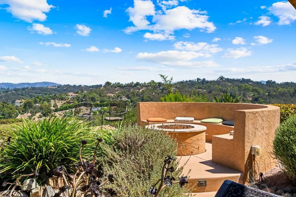 736 San Mario Drive Solana Beach, CA 92075
