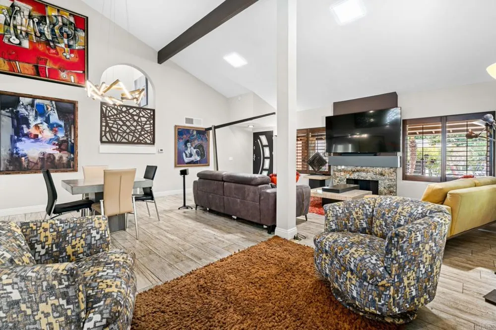 736 San Mario Drive Solana Beach, CA 92075