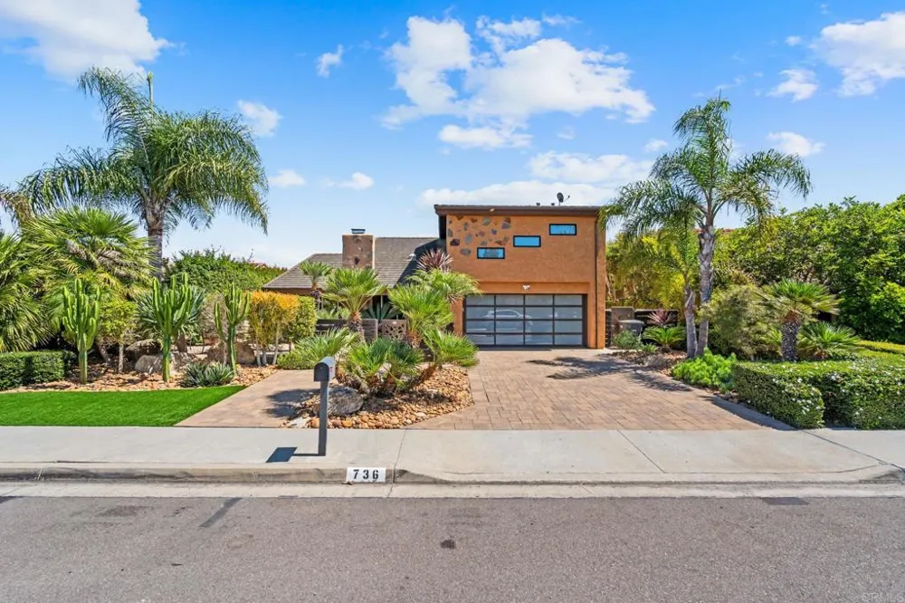 736 San Mario Drive Solana Beach, CA 92075