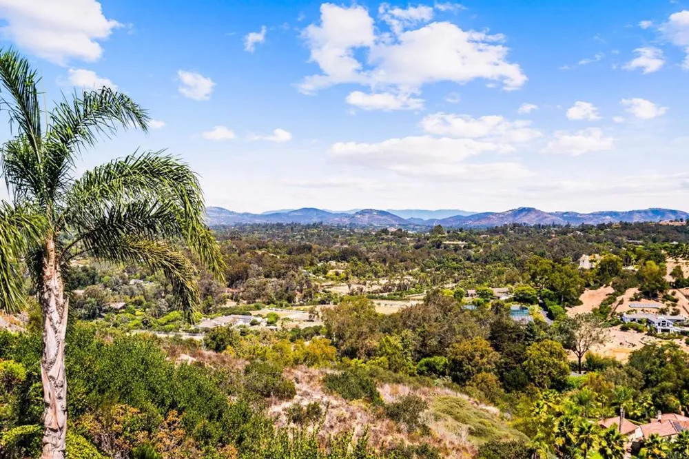 736 San Mario Drive Solana Beach, CA 92075