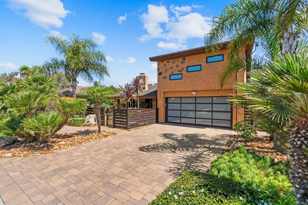 736 San Mario Drive Solana Beach, CA 92075