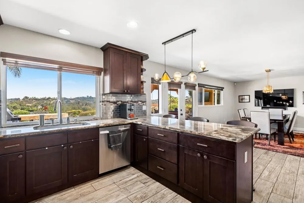 736 San Mario Drive Solana Beach, CA 92075