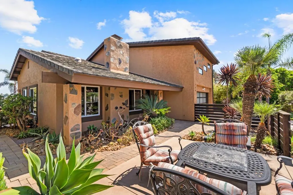 736 San Mario Drive Solana Beach, CA 92075