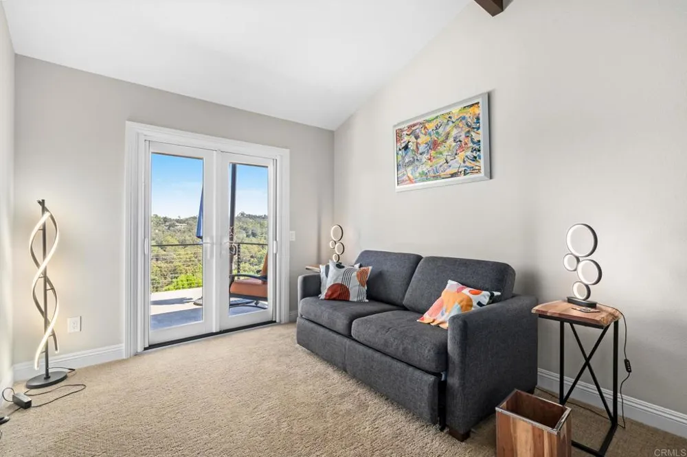 736 San Mario Drive Solana Beach, CA 92075