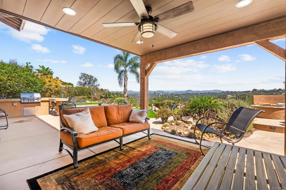 736 San Mario Drive Solana Beach, CA 92075