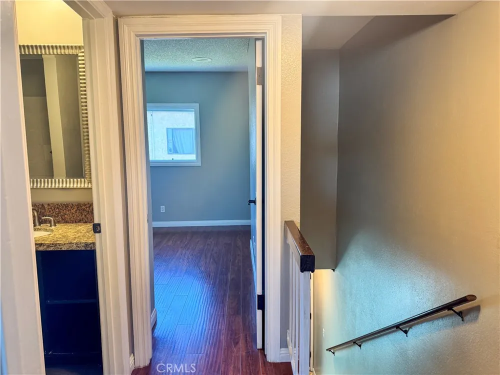 9019 Cedros Avenue #12 Panorama City, CA 91402