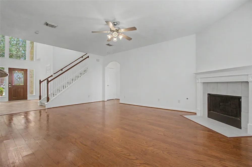 4114 Ferro Street Stafford, TX 77477