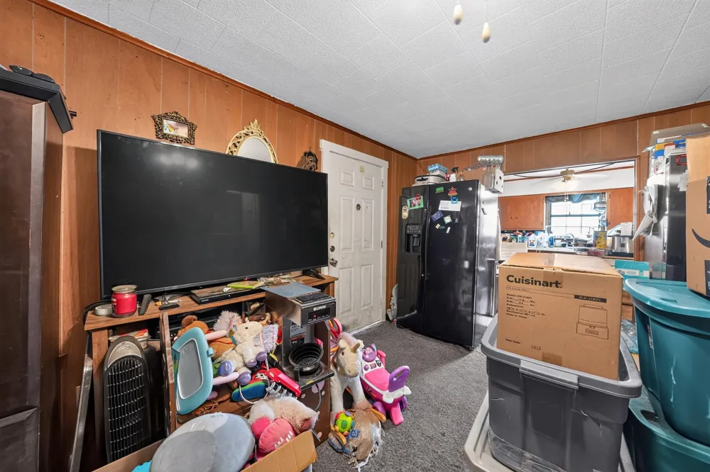 105 S Broadway Street Thorndale, TX 76577