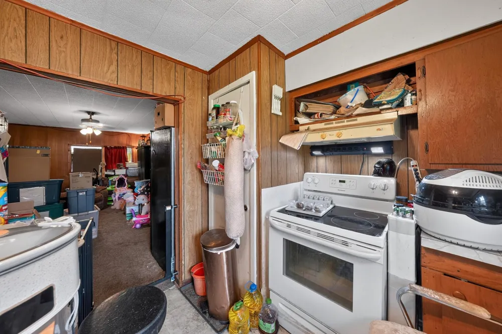 105 S Broadway Street Thorndale, TX 76577