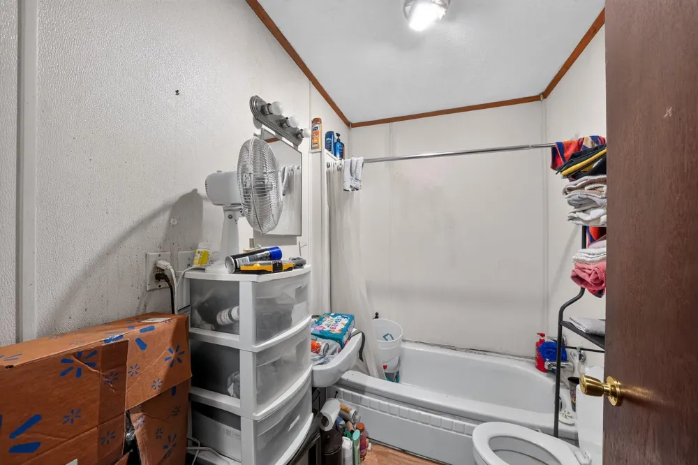 105 S Broadway Street Thorndale, TX 76577