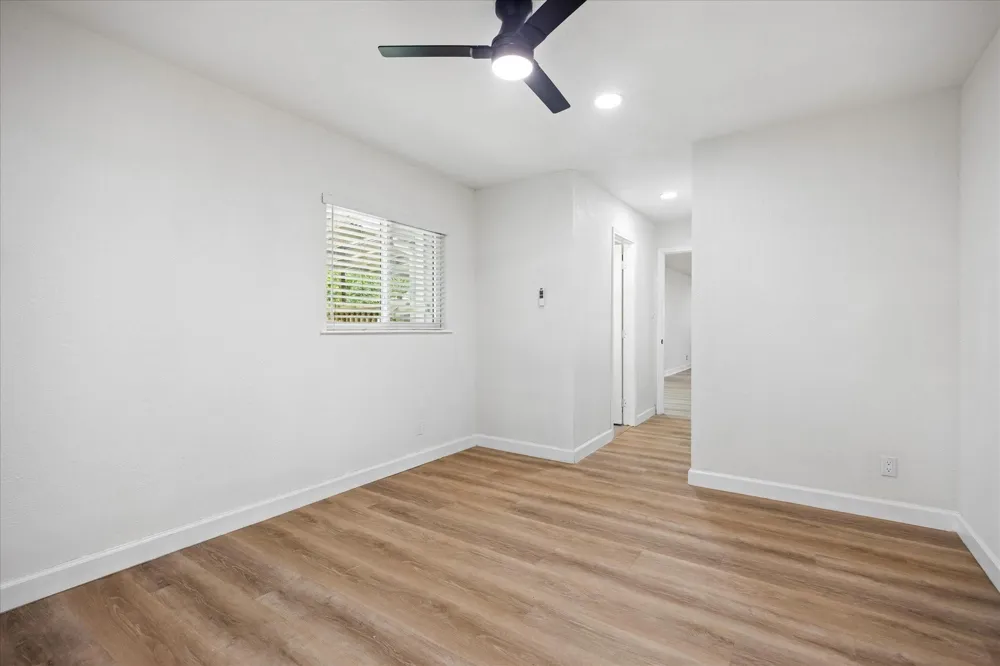 5203 Gladstone Drive Austin, TX 78723