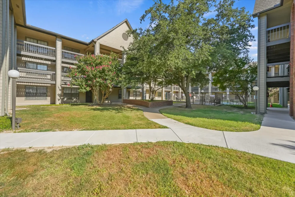 218 Texas Boulevard #306 Denton, TX 76201