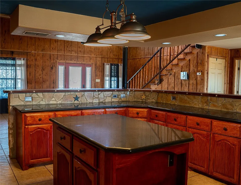 571 FM 799 George West, TX 78022