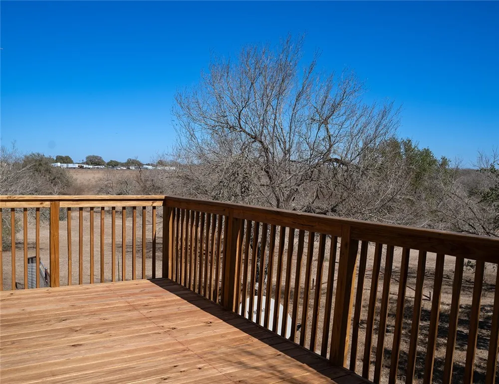571 FM 799 George West, TX 78022