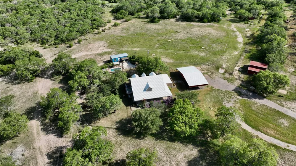 571 FM 799 George West, TX 78022