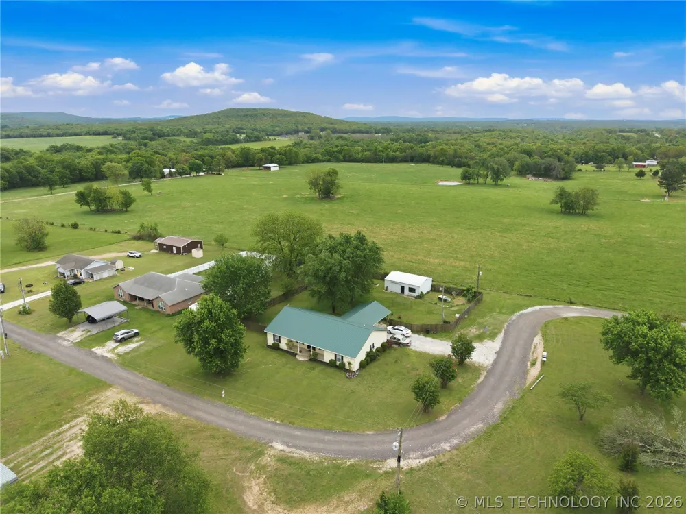 951 Alberty Lane Westville, OK 74965