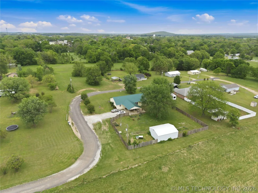 951 Alberty Lane Westville, OK 74965